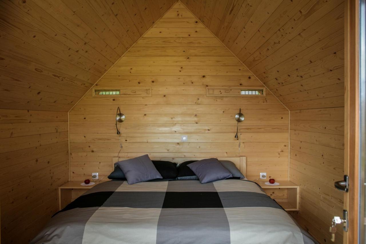 Готель Glamping Kranjc Кобарід Екстер'єр фото